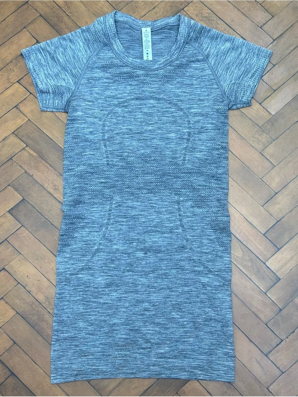 Lululemon Swiftly Tech Short Sleeve Shirt In Gray Size 2
